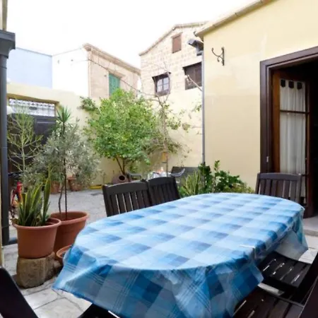 In The Old Of Διαμέρισμα